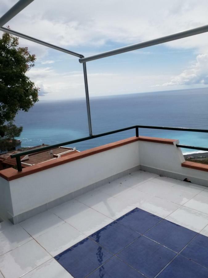 فيلا سان نيكولا أرسيلافي La Terrazza Sull Isola Di Dino المظهر الخارجي الصورة